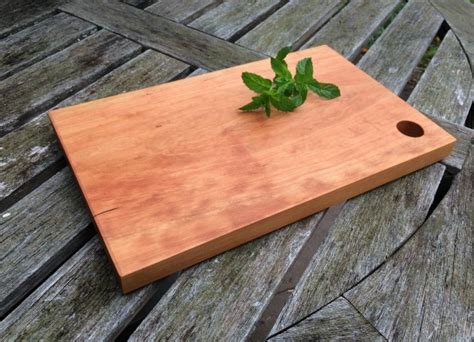 For a giveaway that's sure to chop out the rest of the competition, look no further than this apple shaped bamboo cutting board! How to Make a Wooden Cutting Board: Free Woodworking Tutorial