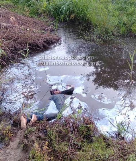 Sebuah perodua alza yang dilaporkan dicuri ditemui tenggelam di dalam sungai di hadapan pangkalan feri lama di sini, tengah. Mayat mangsa bunuh ditemui | Utusan Borneo Online