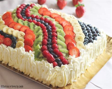 Maybe you would like to learn more about one of these? Best 39 Torte decorate con la frutta ideas on Pinterest ...