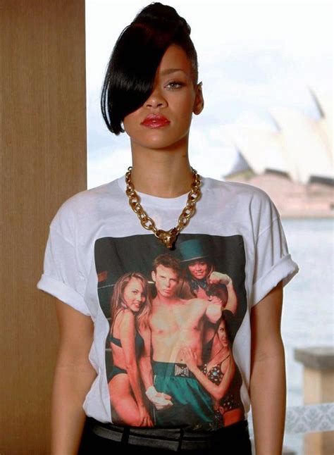 Rihanna Rihanna Fenty Riri Rihanna Style T Shirts For Women Queen Fashion Moda Fashion