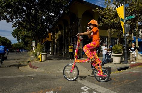 Celebrities Hollywood Worlds Longest Line Of Bicycles