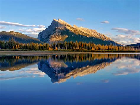 Vermillion Lakes Banff National Park The Majestic Beauty Of Canadas