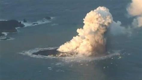 Watch Incredible Video Photos Show New Island Forming Off Japan After