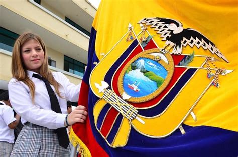 Una vez que sepas todo el coro y sus estrofas no repetirás los errores de muchos estudiantes que mientras en el siguiente pdf se recopilan varios errores que se repiten frecuentemente los alumnos de diferentes escuelas y colegios en ecuador. ¿Conoces la historia del ESCUDO DEL ECUADOR? Descubrela aquí
