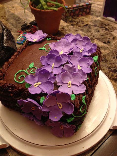 4 out of 5 stars. My cake I made in my Wilton cake decorating class! Course ...