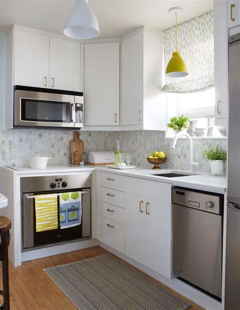 Discover inspiration for your small kitchen remodel or upgrade with ideas for storage, organization, layout and decor. 20 Small Kitchens That Prove Size Doesn't Matter | small ...