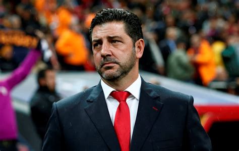 Bento redução da forma benedito. Rui Vitória foi obrigado a casar com Susana Barata para ...