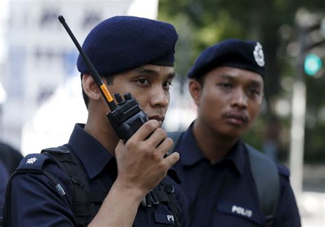 Hamas is training west bank palestinian students in malaysia to conduct operations as part of the organization's military wing, the israel security agency says. Mossad blamed for death of Hamas-affiliated engineer in ...