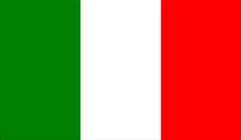 A bandeira nacional da itália (por vezes referida como il tricolore), é formada por três cores (tricolor) de igual dimensão vertical: Bandeira Itália, Itália Bandeira