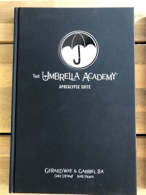 Umbrella Academy Library Editon Volume 1 Apocalypse Catawiki