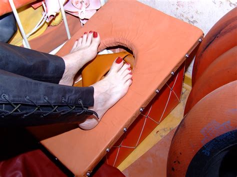 Dscf3577 Smelly Feet On The Foot Fetish Smother Box Fts Flickr
