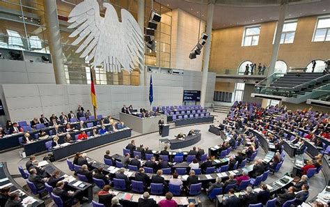 Bundestag genehmigt einsatz von staatstrojanern bei kindesmissbrauch. Parlamento alemão debate impeachment de Dilma - Sul 21
