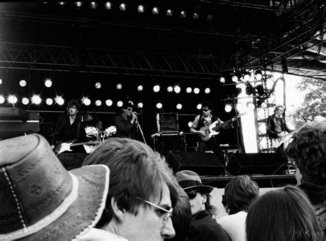 I'm a natural born lonerbehind some private pair of eyesevery once in a whilei feel. Herman Brood and his Wild Romance, Wildeshausen, 1985 | Flickr