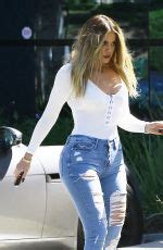 Khloe Kardashian In Tight Jeans Leaves A Studio In Calabasas