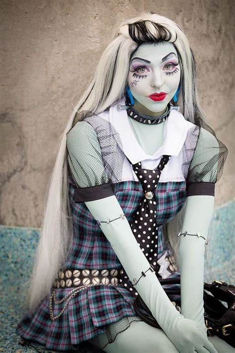 Pin On Monster High Ever After High Cosplay