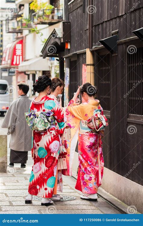 Kyoto Japan November 7 2017 Girls In A Kimono On A City Street
