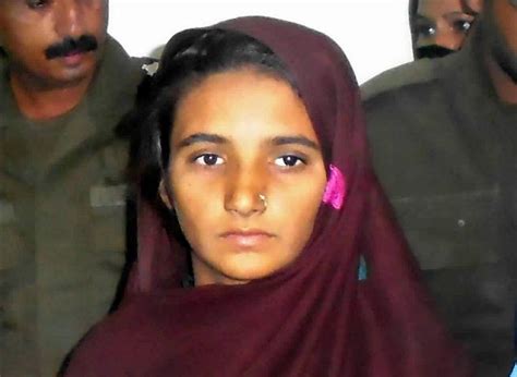 Pakistans Top Court Upholds Asia Bibi Blasphemy Acquittal