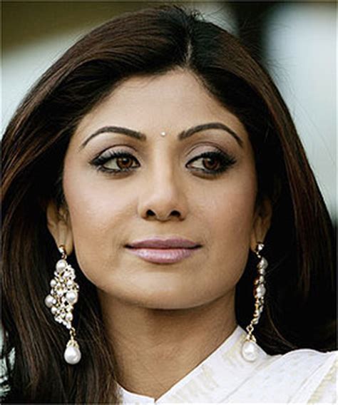 The elder sister of actress shamita shetty, she appears predominantly in bollywood films, however, she has also worked in a few telugu. Shilpa Shetty Auctions Kisses For Charity - Look to the Stars