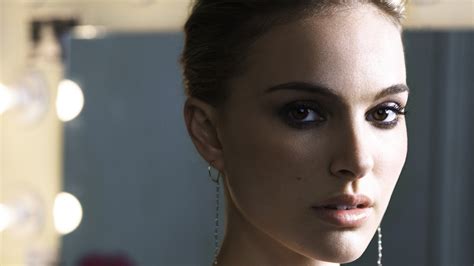 Natalie Portman Face High Definition Wallpapers Hd Wallpapers