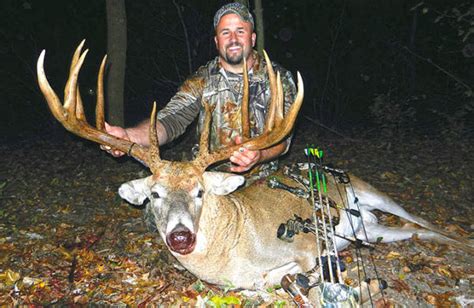 The Ronnie Stevens Buck Ohio Record Whitetail Got Hunts