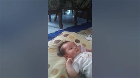 Bayi Tiba Tiba Kentut Saat Di Cium Youtube