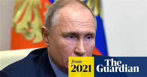 putin signs last minute extension to nuclear weapons treaty with us nuclear weapons the guardian