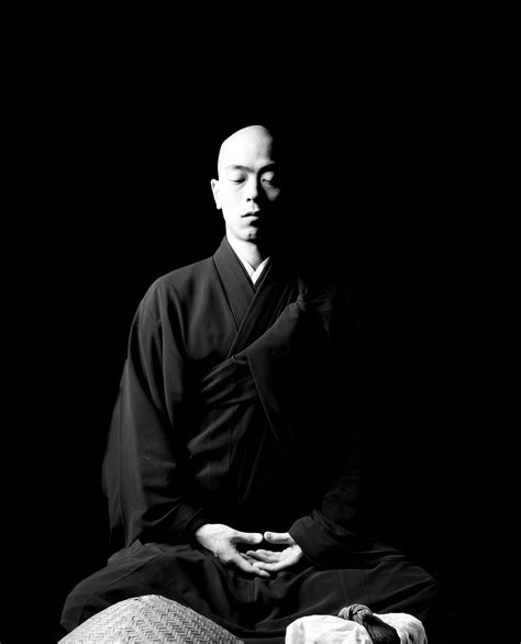 Soto Zen Monk In Zazen Buddhist Monks In 2019 Zen Buddhist