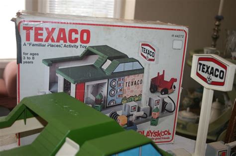 Vintage Playskool Texaco Gas Station Plus Extras Familiar Etsy