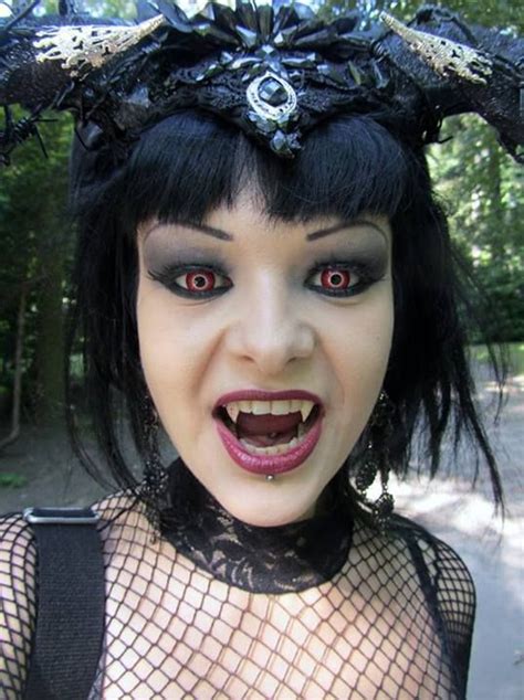 Scary Female Vampire Teeth