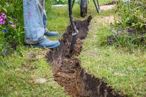 Drainage im garten selbst verlegen/ garten trocken legen. Lehmboden » So bearbeiten und bepflanzen Sie ihn erfolgreich