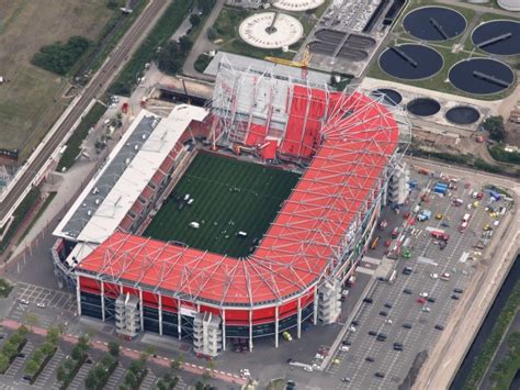 Football club twente (dutch pronunciation: Vrijdagochtend inspectie stadion FC Twente