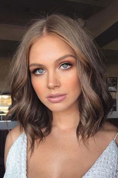 These people will generally have a blue or pink tint to their skin, which offers a complementary contrast to strong and stark hair colors. Mushroom Brown Hair Is Trending-And It's Much Prettier ...