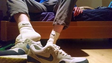nike airmax one and really smelly socks youtube