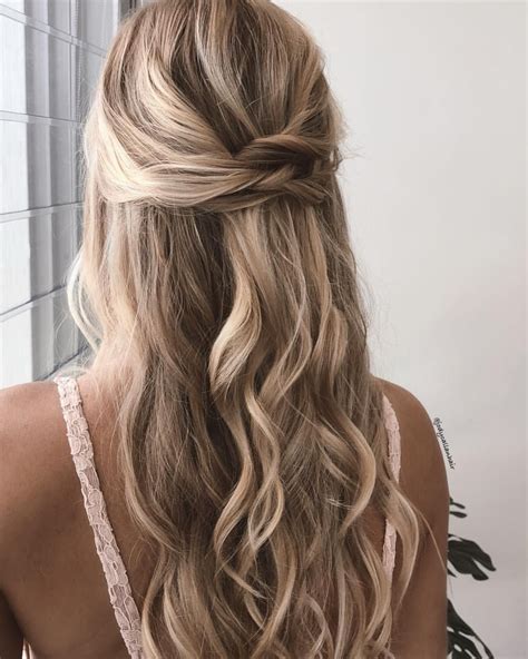 Brisbane Freelance Hairstylist On Instagram “half Up Waves 💗 Im On