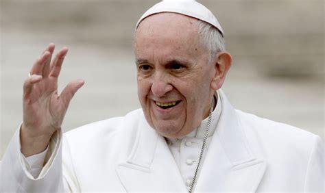 Breaking Pope Francis Says Priests Can Bless Same Sex Couples