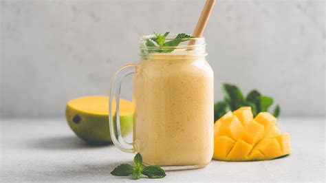Costco S New Mango Smoothie Has Shoppers Seriously Divided