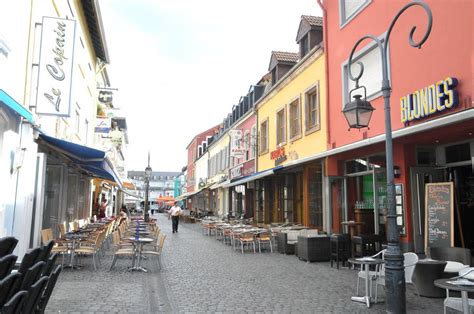 Broschüren älterwerden im landkreis saarlouis. Altstadt Saarlouis | Die Filmmotivdatenbank für das ...