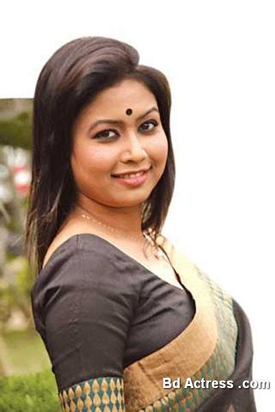 Bangladeshi Actress Model Vabna Cinehub