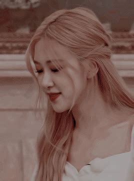 How different did she change? rosé gif on Tumblr