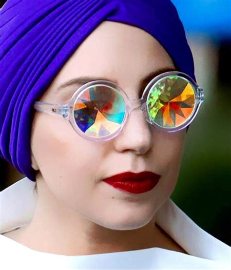 Lady Gaga Wears H0les Prismatic Glasses Gafas Lentes Ojos