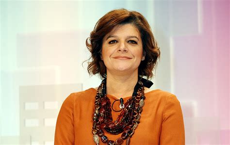 Júlia pinheiro nasceu em 6 de outubro de 1962, em lisboa. Júlia Pinheiro explica o seu cargo na direção da SIC | Zapping