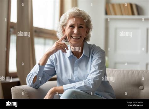 Classy Granny Posing Telegraph
