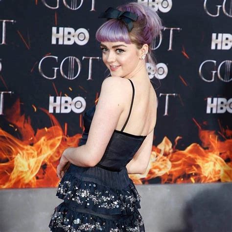Maisie Williams As Arya Stark In Game Of Thrones Bob Haircut Trending