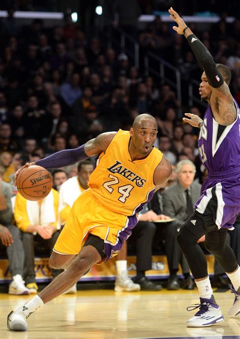 Lakers Kobe Bryant Leads Nba In Votes For Final All Star Appearance