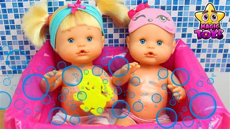 baÑo de burbujas en el jacuzzi de las nenuco hermanitas traviesas en su propio spa en casa youtube