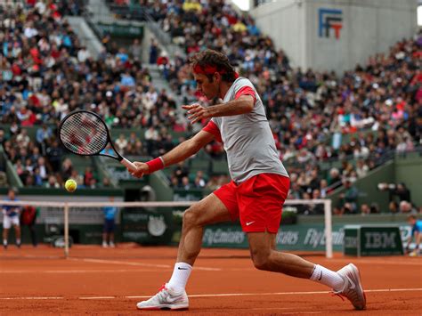 French Open 2014 Roger Federer Eases Into Third Round The