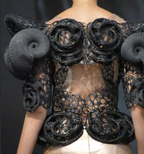 3d Print Fashion Russian Runway Show Features Some Of The Worlds