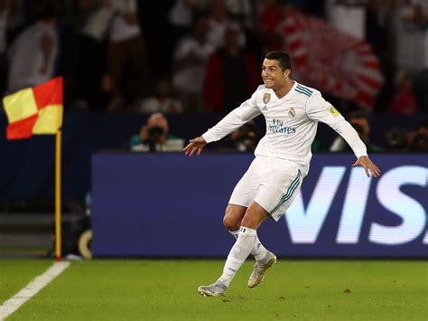 Cristiano Ronaldo Scores A 25 Yard Free Kick Wins The Fifa Club World