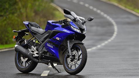 Yamaha yzf r15 v3 is reportedly set to be launched in a new shade in india soon. YZF R15 V3 stunt bike in india-Cartnext