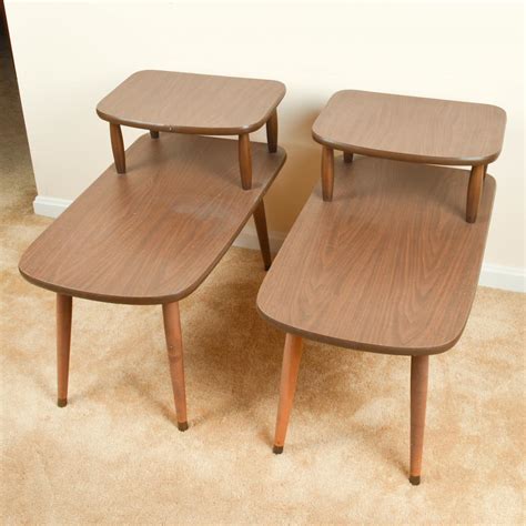 Pair Of Mid Century Modern Tiered End Tables Ebth